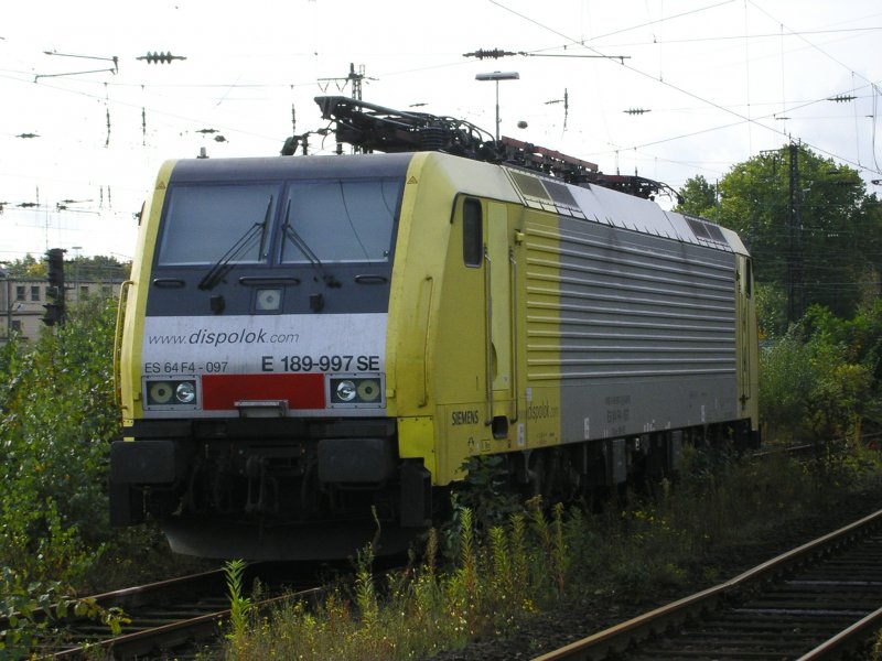 Versteckt und gefunden in Wanne Eickel Hbf.,die ES64F4-097,oder
189 997-SE.(04.10.2008) 