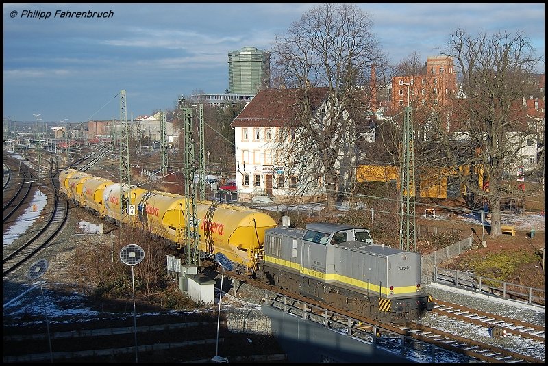 203 507-9 zieht am 29.12.07 ihr Josera-Z�gle von Miltenberg nach