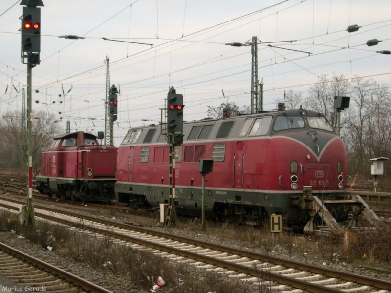 221 122 und 212 370 der EfW Abgestellt in Hamm