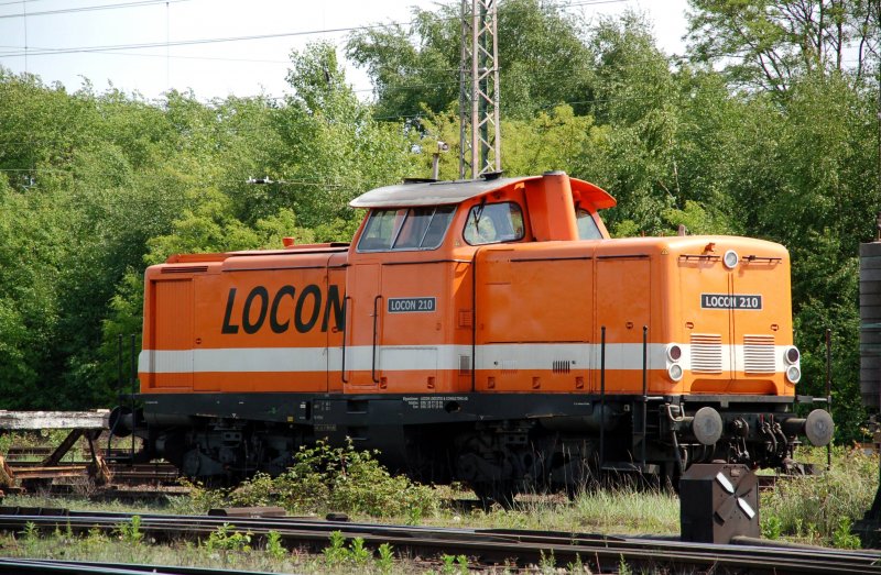 Locon-210 steht am 09.05.09 im Rbf Seelze. 
