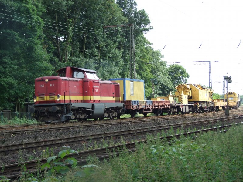 Hochwaldbahn VL.9 mit Bauzug am 18.6.09 in Duisburg-Neudorf 