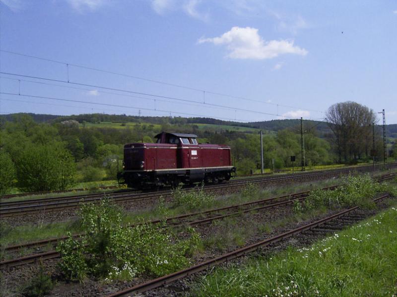 Eine 212 von Alstom am 01.05.2005 auf Solofahrt zwischen Bad