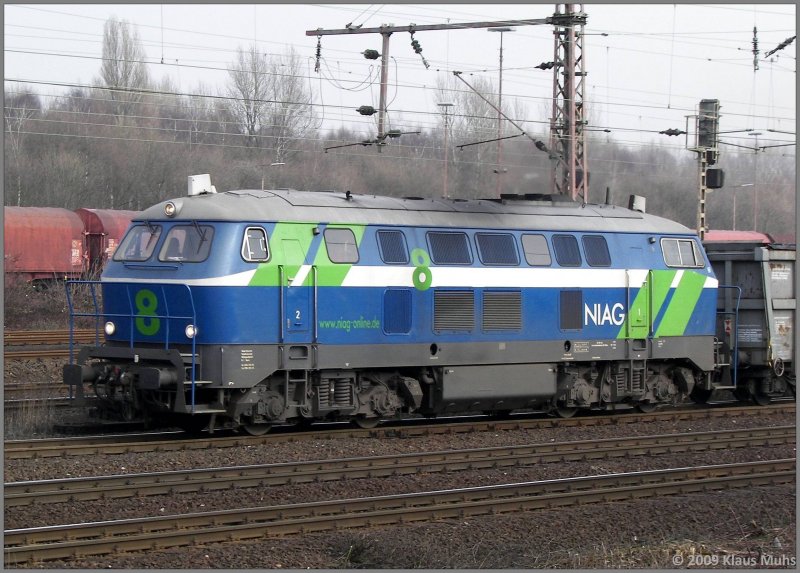 Durchfahrt in Gelsenkirchen-Bismarck, NIAG 8 (ex 216 111-5, Umbau im