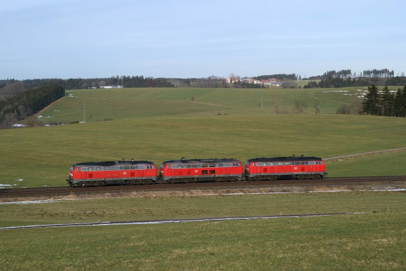 218 468, 241 und 459 als Tfzf 70732 bei Steig