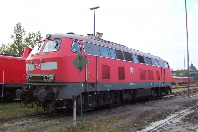 The 218397-8 Waiting in BW Haltingen to work ... (automatically