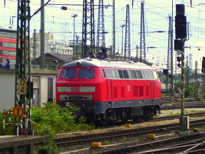 DB 218 838-1 in Frankfurt (M) Hbf; 16.05.2009
 