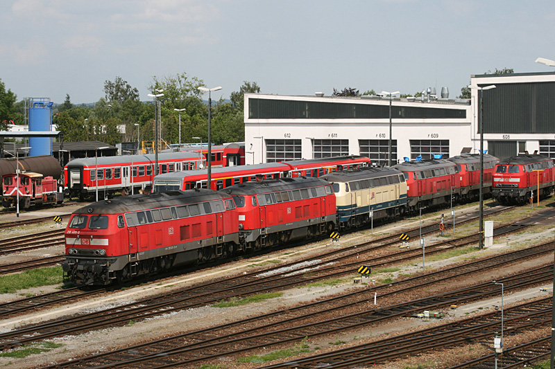 BW M�hldorf am 04.06.2009: Vorne ist 218 465 zu sehen,