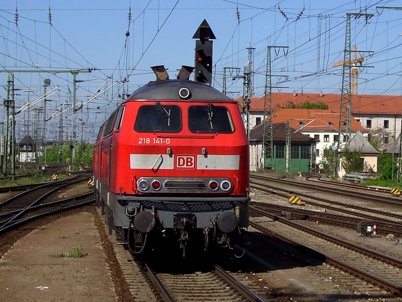 Die 218 141 und eine Weiter am 11.05.2008 bei einer