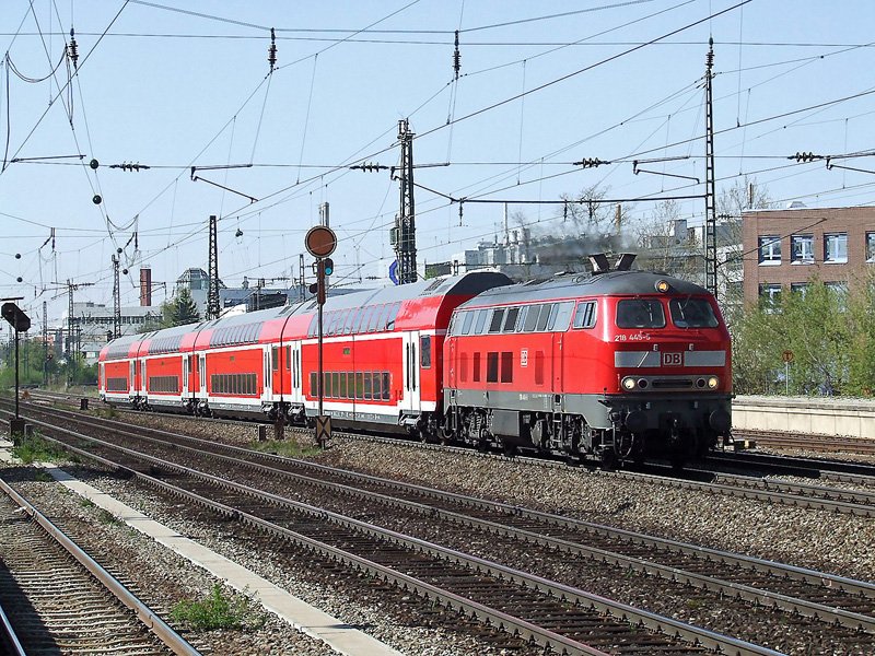218 445-5 am 14.04.07 in M�nchen Heimeranplatz. 