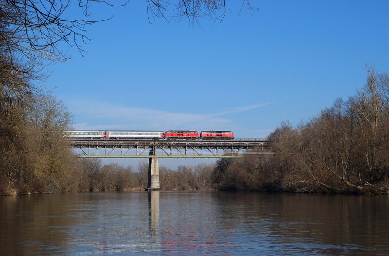 218'er couple with EC 191 at Lech bridge in Kaufering