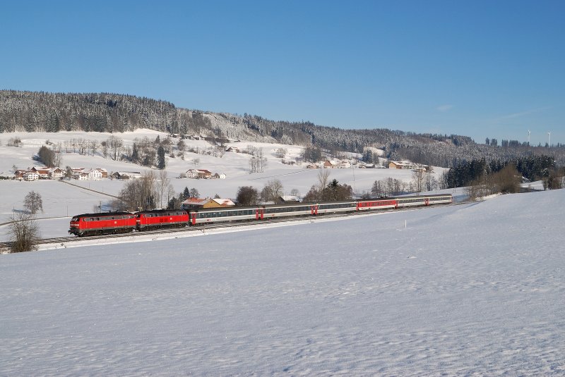 218 437 and 218 419 (06.03.2008) with EC 196 at