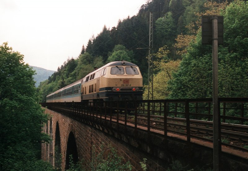 218397-8 by express train from Munich on 05.09.1999 at the