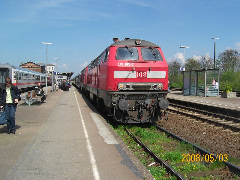 218185-7 stands at 3:05:08 with the IC 2171 to Frankfurt