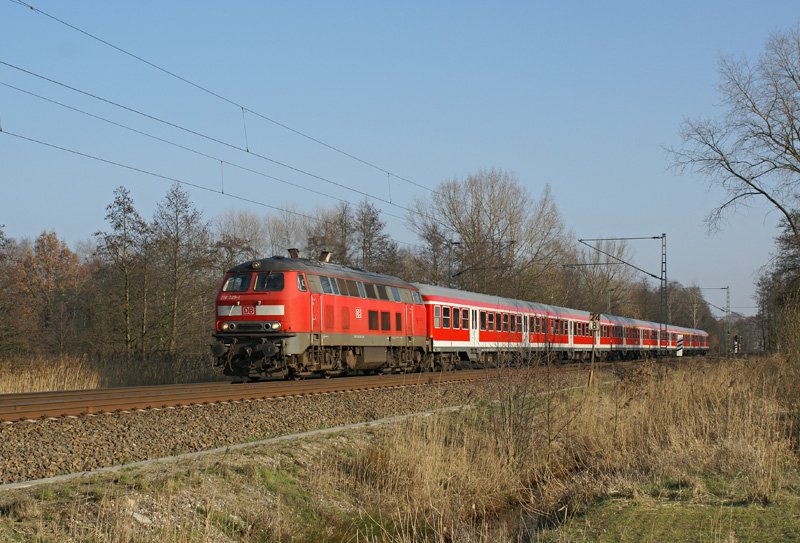 218 329-1 am 2.04.2009 mit einer RB nach Itzehoe bei