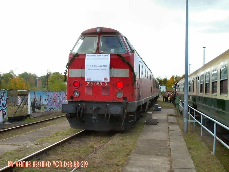 Farewell to the submarine, October 2003, shuttles between Weimar Weimar