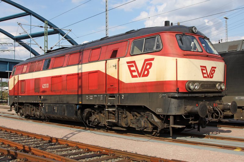 The 420 01 off (ex DB 219 001) on the