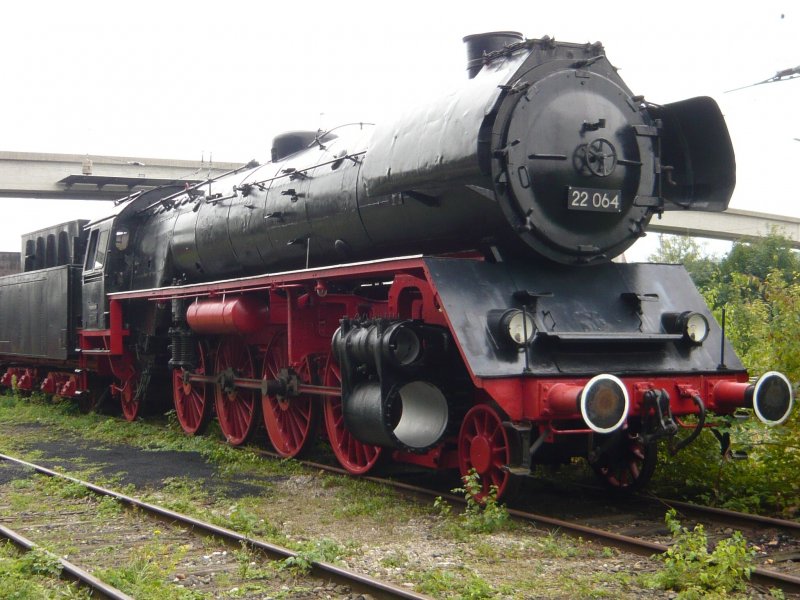 22 064 in Nördlingen, the drive linkage is incomplete and