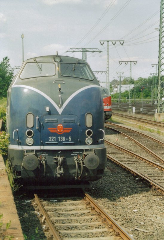 Lok 221136-5 in one weekend in June 2006 in Fulda.