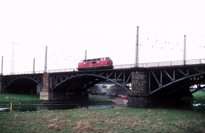 221 131 Duisb.-Kaiserberg 24.04.86 