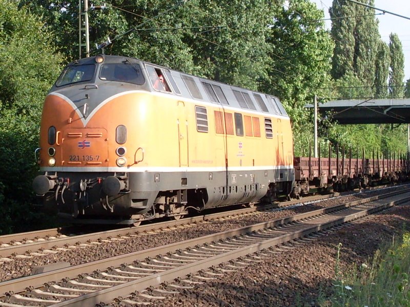 221 135 in Hannover Limmer (automatically translated, Powered by Google)