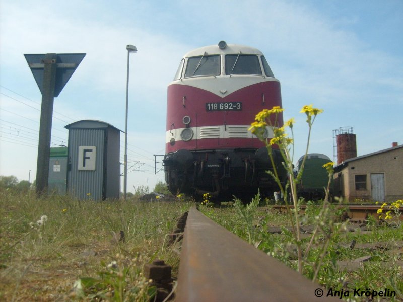118 692 is cold in Salzwedel Bw 26 April 2009