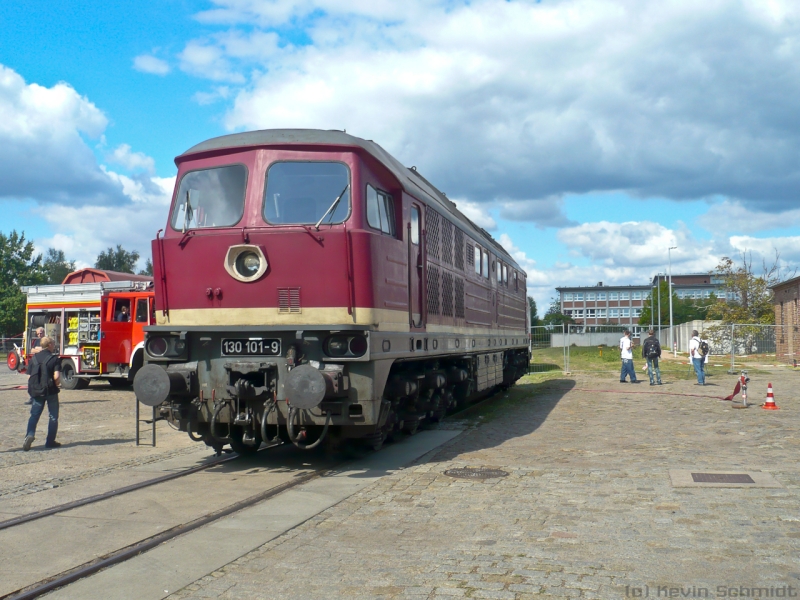 130 101-9 ausgestellt auf dem Au�engel�nde des Aw Dessau zum