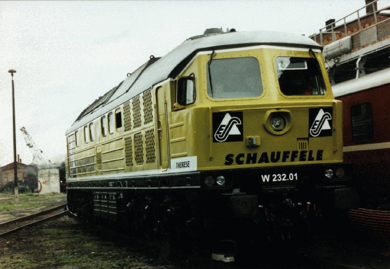 BR 232.01 beim Dampflokfest in Dresden 2001. 