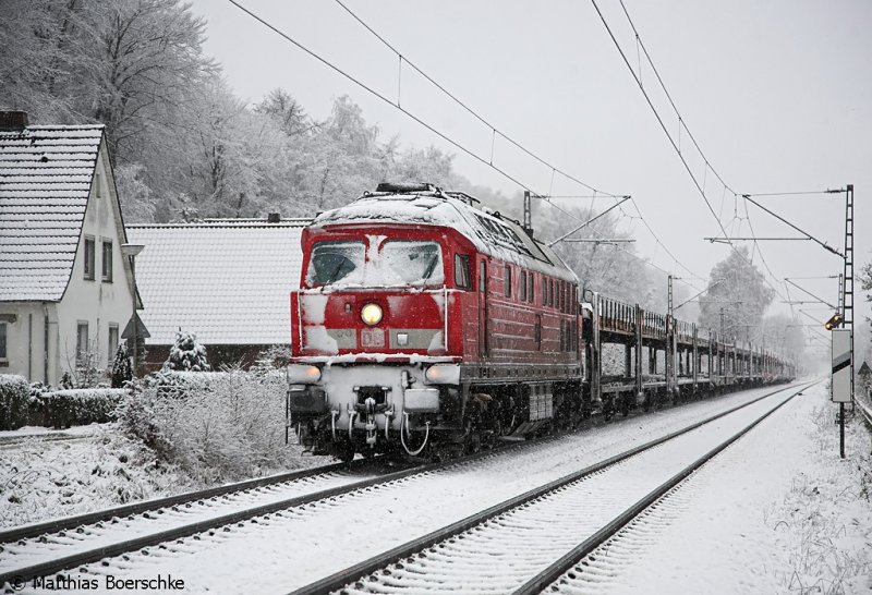 233 696-4 bei Neukloster am 21.11.08. 