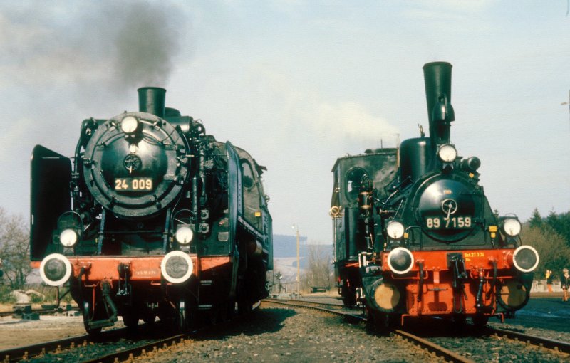 24 009 + 89 7159 Erntebr�ck 02.03.75 