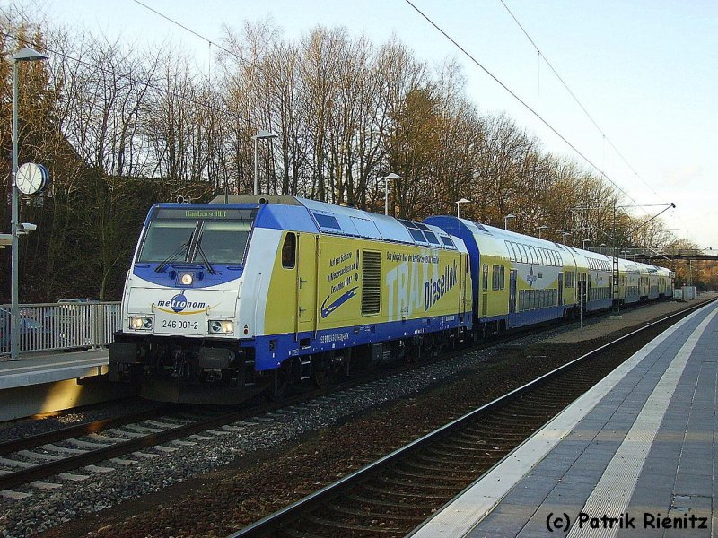 ME 246 001 "Traxx advertising with metronome to Hamburg Central