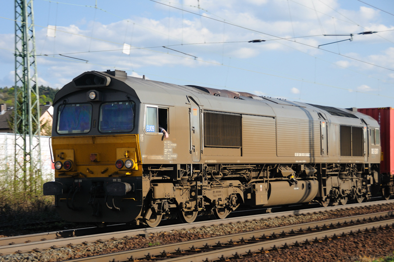 Diesel im Lokportrait: Class 66, DE 6307 im Auftrag der