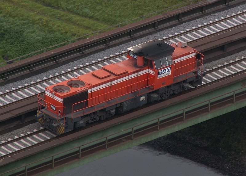 Dieser Ruhrpott-Sprinter f�hrt in Richtung Oberhausen Osterfeld. Das Foto stammt