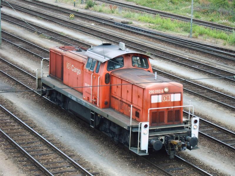 The 290092-6 on 11.06.2005 in Mannheim marshalling yard. (automatically translated,