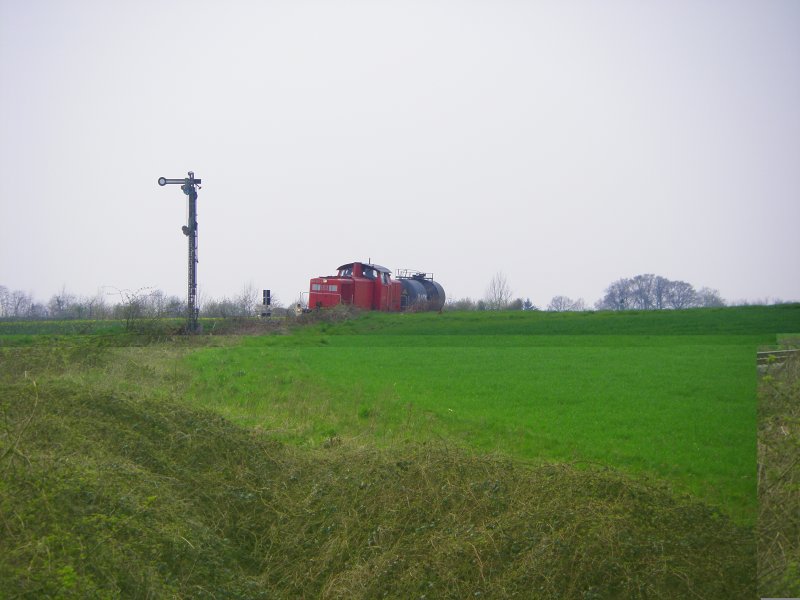 294169-8 shortly before Lindern. Route Lindern - Heinsberg. 11.04.2008 (automatically