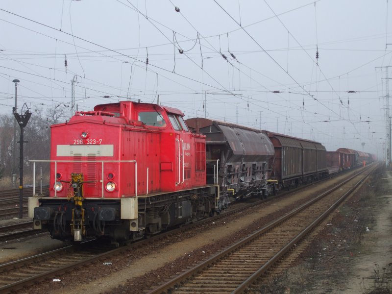 298 323-7 taucht am 07.02. 09 mit einem jeder Plunder Gemischtzug