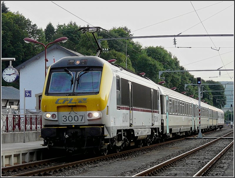 A rare guest in the station of Wiltz. The locomotives