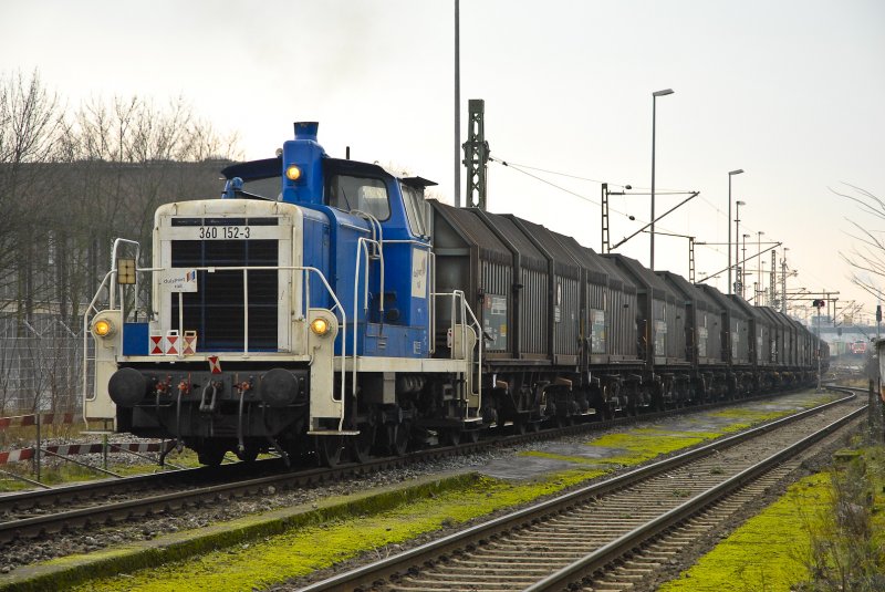 360 152 Duisport Rail rangieret in DU-Rheinhausen. 09.02.2007 (automatically translated,