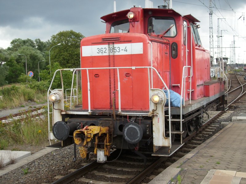 Lok 362 853 vom Bh Rostock Seehafen wartete am 25.Juli