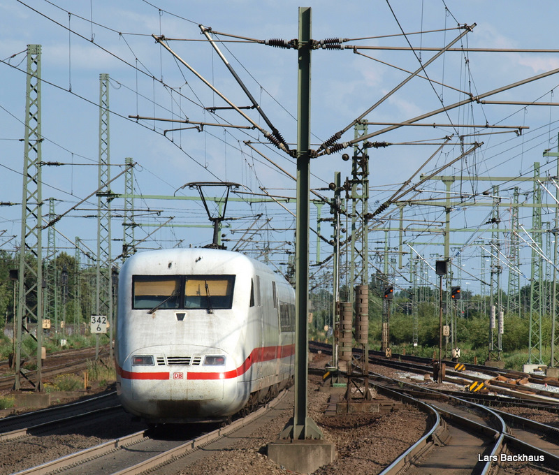 ICE 885 to Munich Hbf at 6:07:09 paves the way