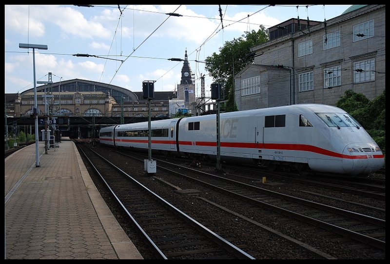 ICE 1 Mit ICE 76 Kommend von Z�rich HB F�hrt