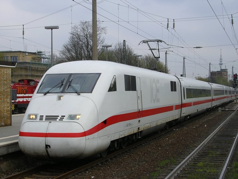 ICE 2 "Hagen" TK 402019-4, 808019-4 in the thrust control