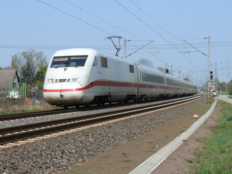 ICE 'Bielefeld' as a diversion between Dern and Do-Do-Kirchderne. 11.04.2009.