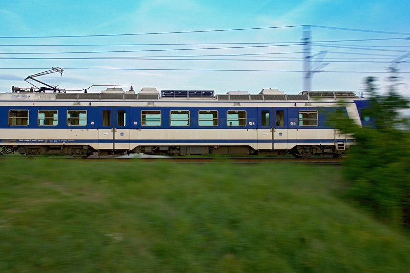 4020 29 747 285-5 was built as a fast train,
