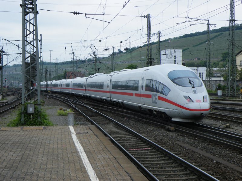 Am 14.Mai 09 kam der 403-033 und 062 mit dem