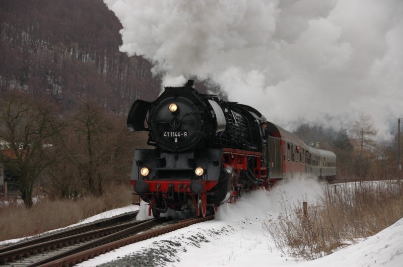 41 1144-9 with the Bob-flash with Gräfenroda, 21.02.09 (automatically translated,