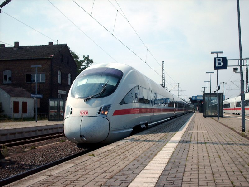 411 531-7 als ICE 1612 von M�nchen Hbf nach Hamburg