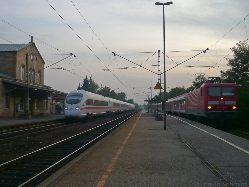 RE 35476 nach Kronach wird in Bad Staffelstein von ICE