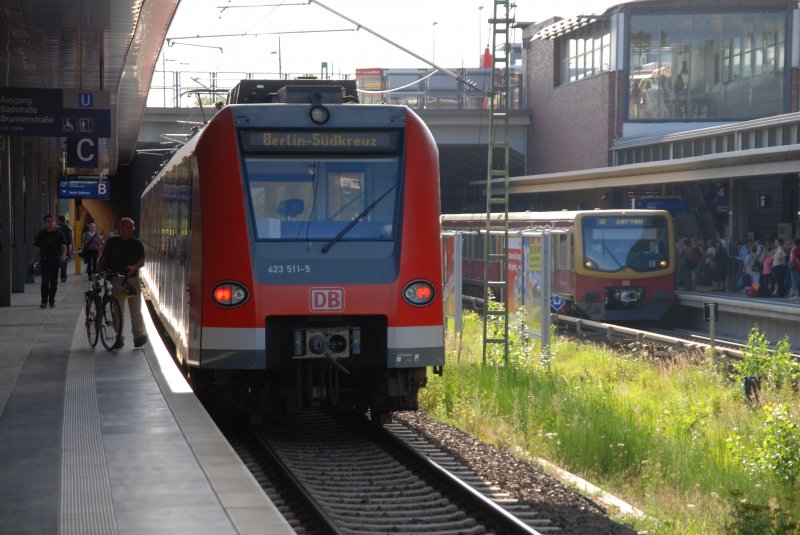 Berlin, 21.07.2009, one of two 423er (423511-5) from the Stuttgart
