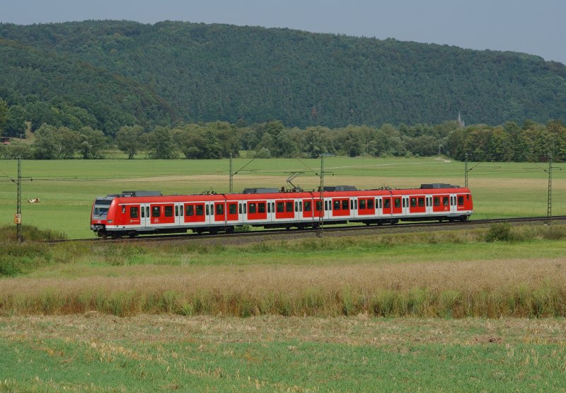 Zu Besuch im Haunetal: 423 175-9 der S-Bahn M�nchen in