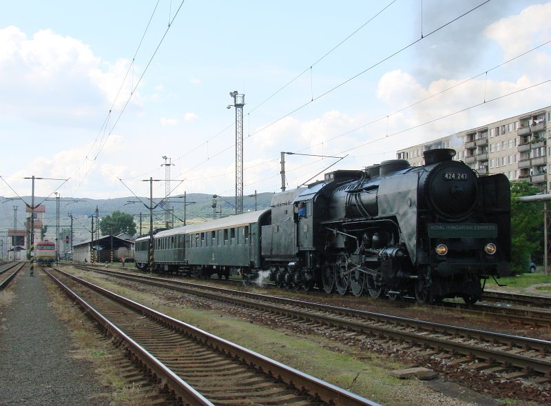 424 247 Vychod on 14.06.2008 in Bratislava (automatically translated, Powered